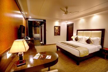 Отель Golden Tulip Haridwar