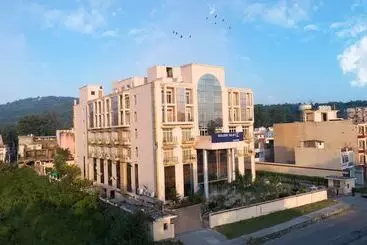 Hotel Golden Tulip Haridwar