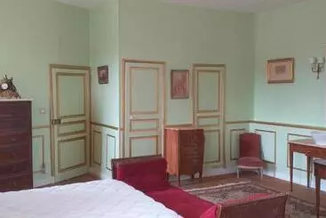 Aamiaismajoitus (B&B) Chambre Louis Xvi Au Château De Champagne Mouton