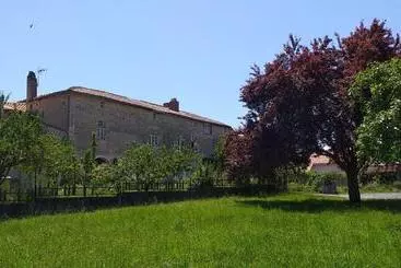 ベッドアンドブレックファースト Chambre Louis Xvi Au Château De Champagne Mouton