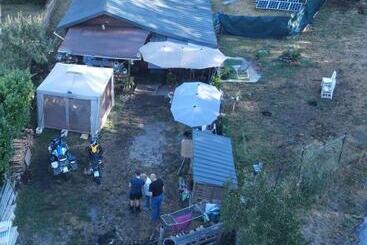 Bed and Breakfast La Cabane, Petite Chambre Agréable Chez L Habitant, Maison Toute En Bois