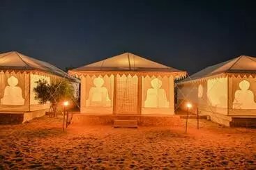 Hotel Dolatgarh Desert Camp