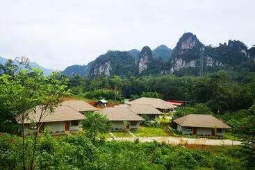 Majatalo The Liveliwoods