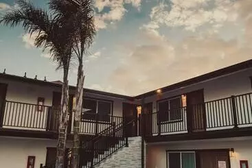 Retkeilymaja Blufftop Inn & Suites   Wharf/restaurant District