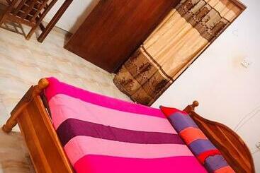 Lucky Hotel Tangalle