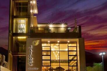 Hotel Jai Cob’s Suites