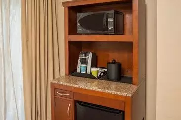 فندق Hilton Garden Inn Alexandria Old Town National Harbor