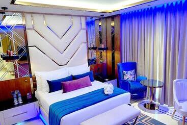 فندق Planet Hollywood Thane