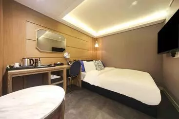Hotel Bay 202