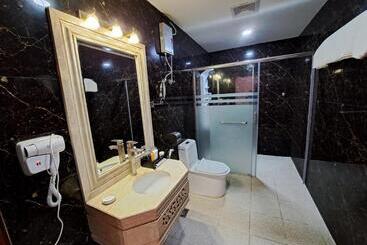 فندق ماس الوجه