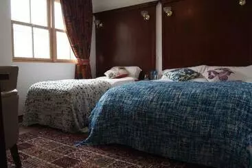 ペンション The Nore River House