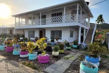 ユースホステル Posada Sunshine Paradise