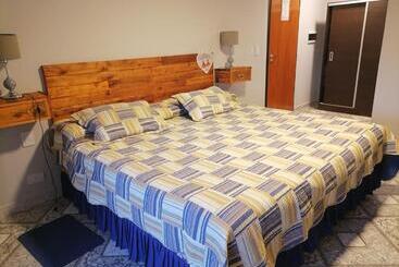 هتل Las Tres Marías