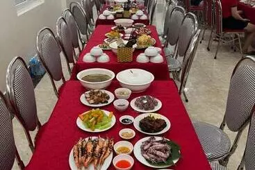 هتل آپارتمان Khách Sạn Nhật Minh Cửa Lò