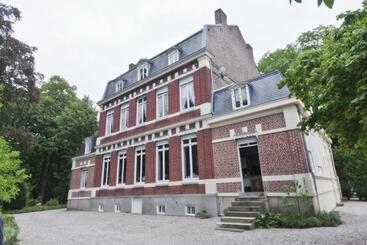 민박 Manoir De La Peylouse