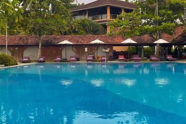 Plumeria Lake Resort & Spa, By Zaahrah Hotels And Resorts