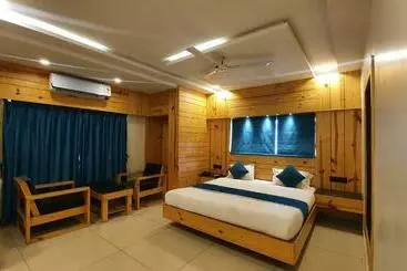 Hotel New Golden Veena Talhati Mount Abu Road