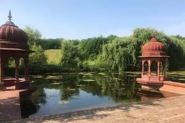 ペンション Gurudeva Bhavan