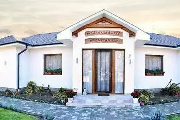 ペンション Tálas Major Vendégház