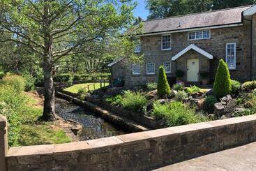 Picket Post House Bed & Breakfast