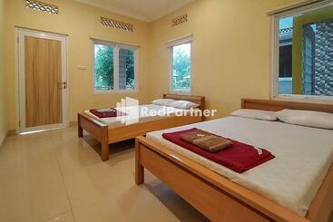 Otel Batu Homestay Puncak Mitra Reddoorz