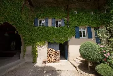 Bed and Breakfast Le Clos Du Perret