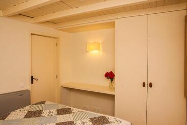 بنسيون Casal De Tralhariz   Turismo De Habitacao