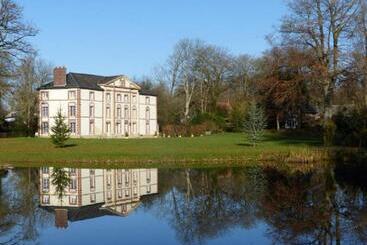 Bed and Breakfast Chambre E André Le Domaine Des Jardins De Bracquetuit