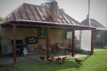 住宿加早餐 Fernbrook Cottage