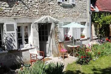 Pension Avenue Du Château