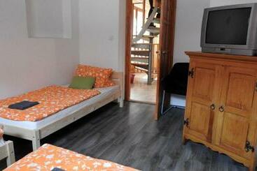 بنسيون Barackos Vendégház Bár