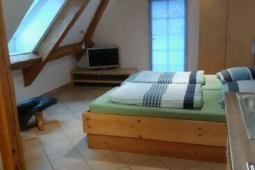 公寓式酒店  Rössli Haus Der Gäste