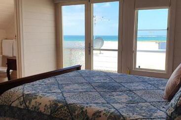 فندق Apollo Bay Guest House