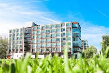 בית מלון כפרי Hungária