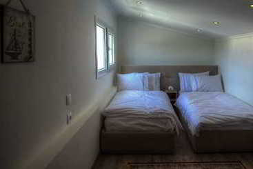 Sunny Villas Resort & Spa