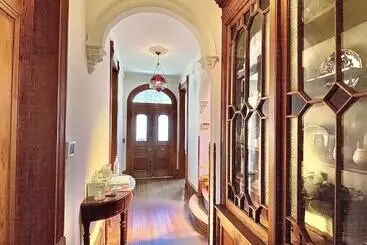 Coppersmith Inn Bed And Breakfast