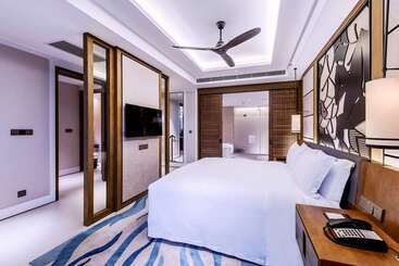 בית מלון כפרי Hilton Wenchang