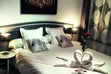 فندق Le Miredames Hôtel Bar