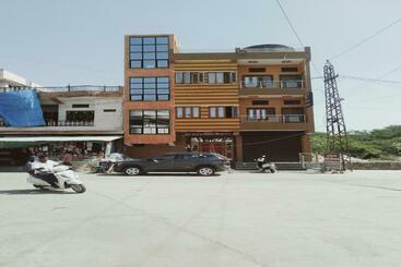 Spot On Hotel Siddhi Vinayak