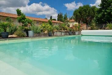 Bed and Breakfast Château De La Cressonnière