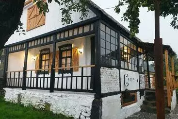 ホテル Hnameni Bovadzor Lodge