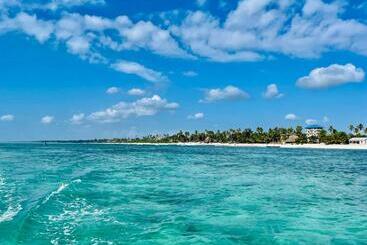 Appart'hotel Malik Villa Matemwe