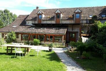 膳宿费 La Grange Des Blins