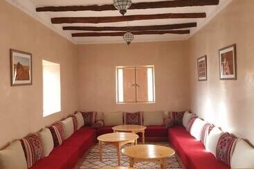 مبيت وإفطار Dar Ajgal