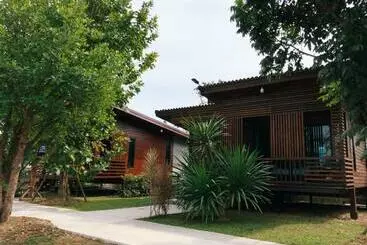 ホテル เพชรพิชชารีสอร์ท