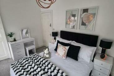 Pensão Bronallt Luxury