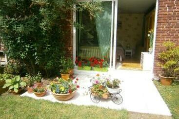 Bed and Breakfast Aux Sources De L Ancre