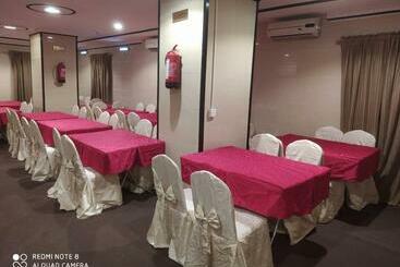 فندق سيوف الشهداء