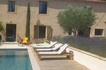 ペンション Le Mas Neuf 30129 Manduel