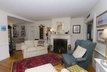 مبيت وإفطار Honeysuckle Hill Inn